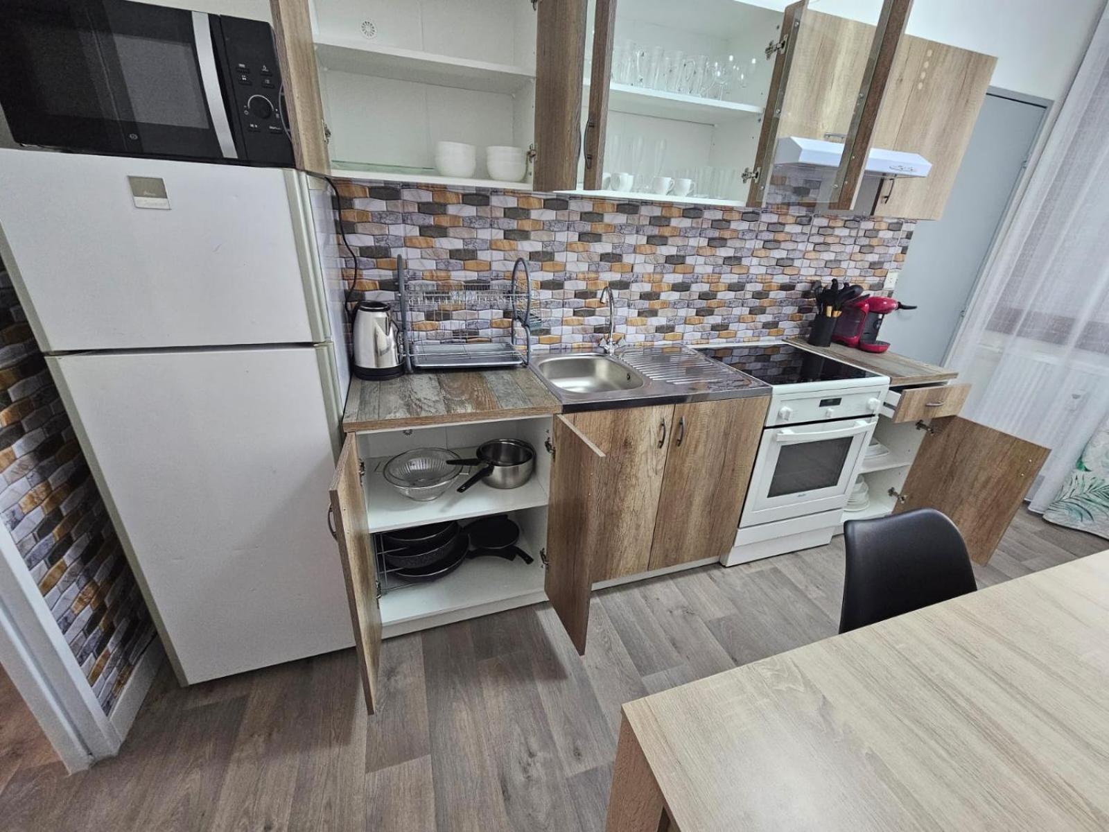 Ggch 4 Quarto em Acomodações Particulares Montélimar