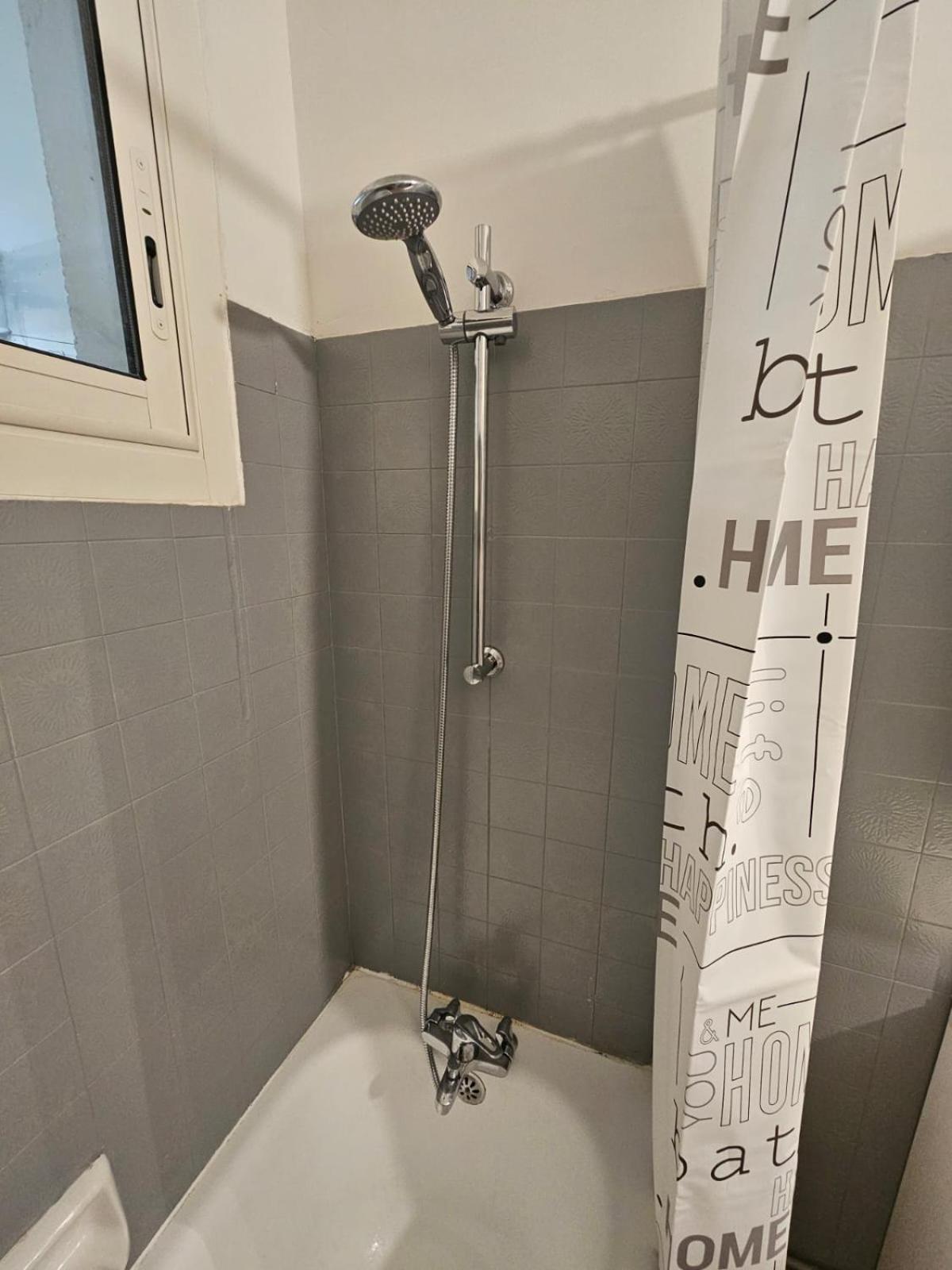 Quarto em Acomodações Particulares Ggch 4 Montélimar